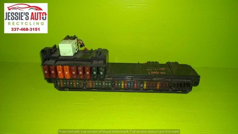 04 05 BMW 545I 4.4L AT FUSE BOX OEM 2175-52