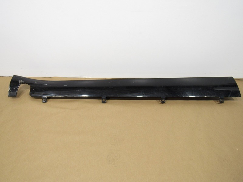 17-21 Aston Martin Vantage 2020 Left Driver Rocker Skirt Trim Molding Cover ;:Y