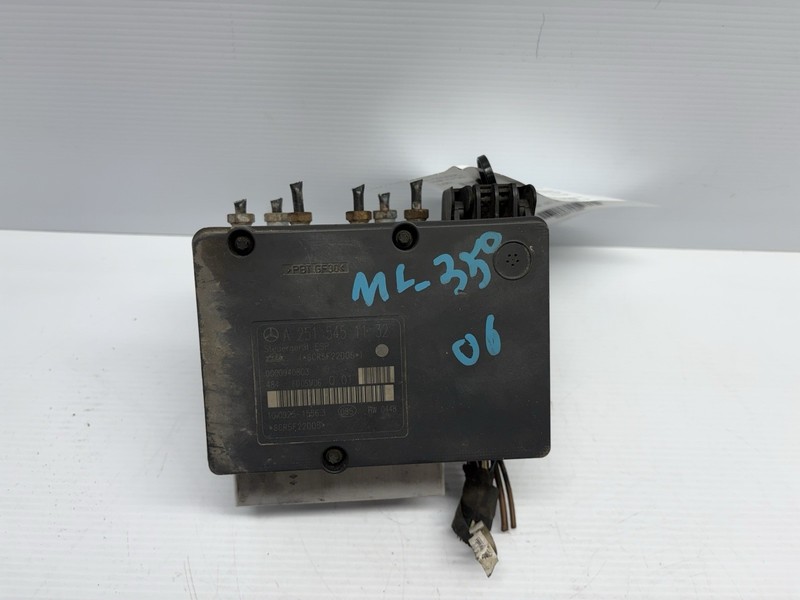 2006-2012 Mercedes W251 ML350 GL450 R500 ABS Hydraulic Anti Lock Brake Pump OEM