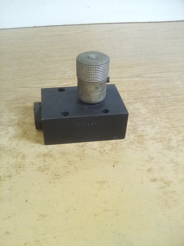 Parker Colorflow FS-800-S11 Flow Control Valve