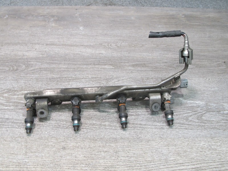 2014-2017 INFINITI QX60 2.5L HYBRID FUEL RAIL INJECTOR SET