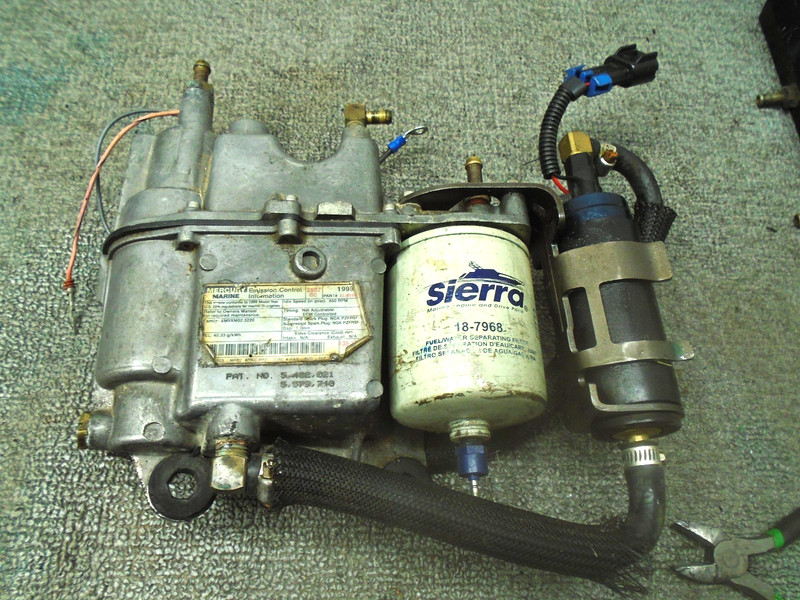 FUEL PUMP/VST VAPOR SEPERATOR ASSY 855432A1 MERCURY OPTIMAX 135-150 HP OUTBOARD