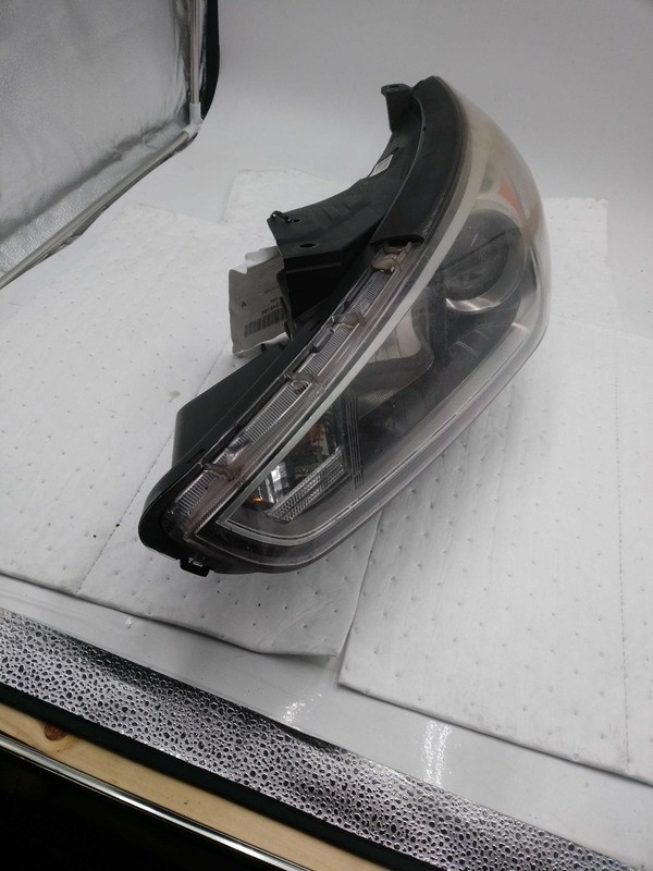 2018-2020 Hyundai Elantra Left Headlight Assembly - Used, Scratches, White