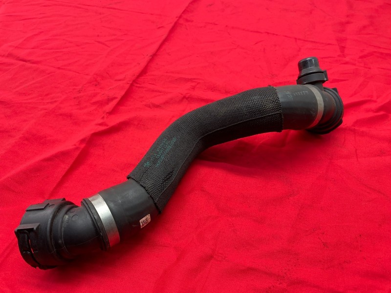 18-25 BMW F90 F92 M5 M8 S63 Radiator Lower Water Coolant Pump Hose Pipe OEM✅