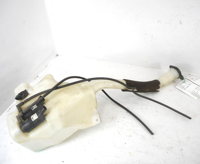 09 Chevrolet Traverse Windshield Washer Bottle OEM