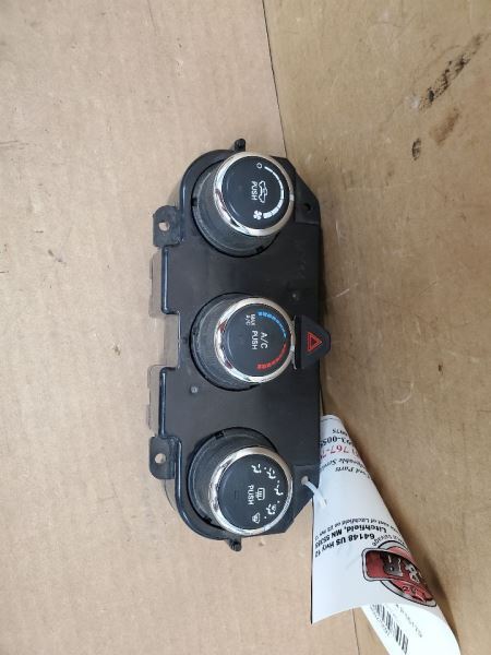 RAM1500 2014 Temperature Control 275597