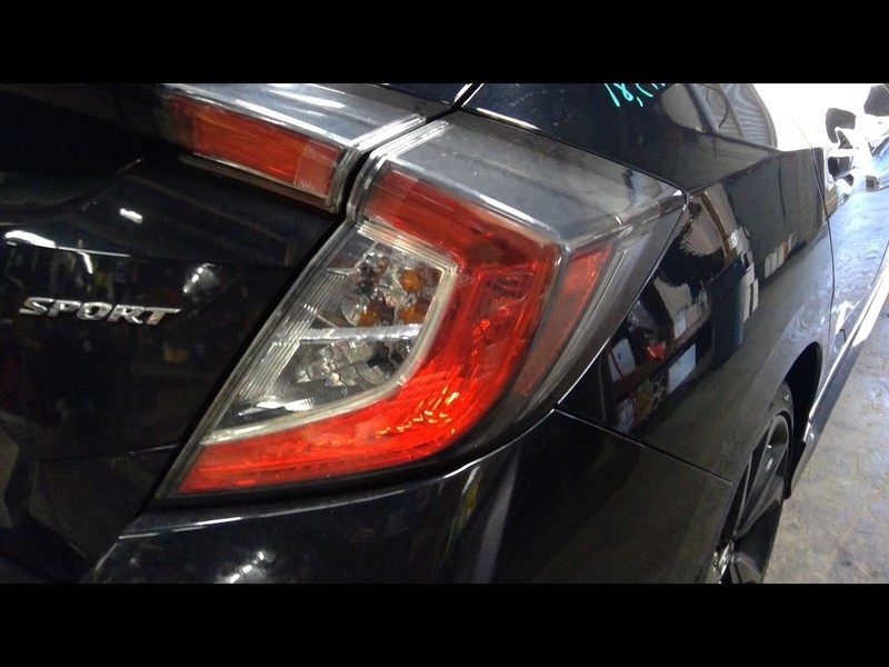 Passenger Tail Light Hatchback Quarter Mounted Fits 17-19 CIVIC 1490378