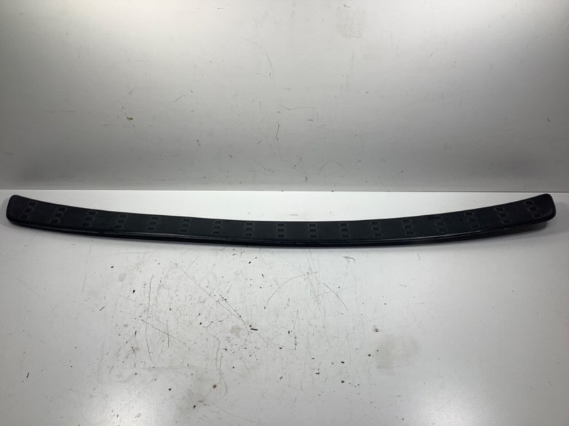 05-010 Honda Odyssey Rear Bumper Step Molding 71510-SHJ-A00 OEM