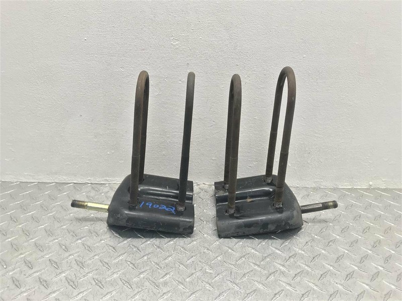 OEM 1999 - 2005 BLAZER S150 JIMMY U-BOLTS & ANCHOR PAIR