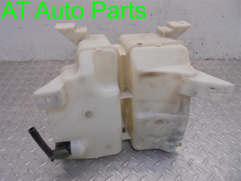 98 99 00 01 EXPLORER RADIATOR/WASHER RESERVOIR W/SENSOR F57U-8K103-AA