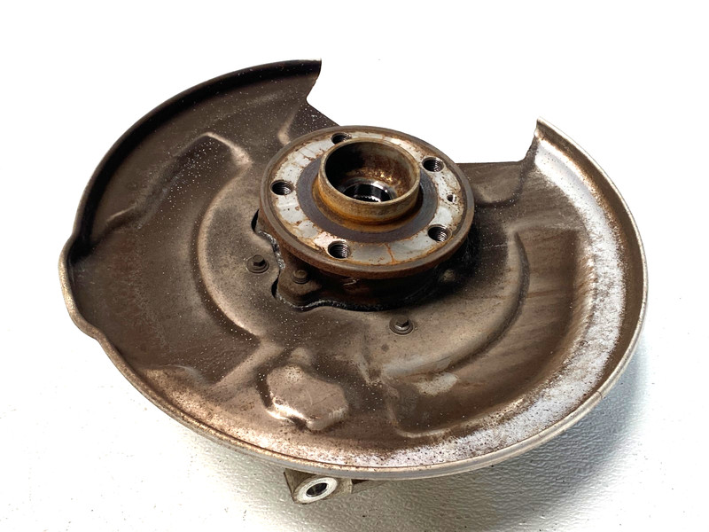16-23 VOLVO XC90 REAR LEFT DRIVER SIDE SPINDLE KNUCKLE HUB OEM #A0.14