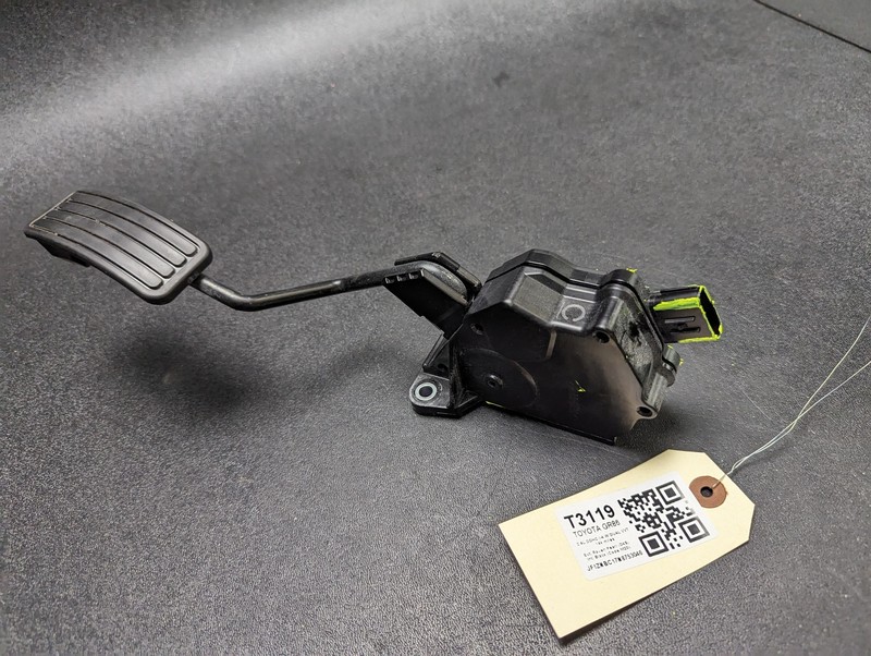 Gas Accelerator Pedal 2022 Toyota GR86 66010-CA101 2023