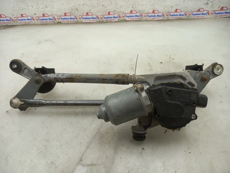 06-11 TOYOTA WINDSHIELD WIPER MOTOR YARIS