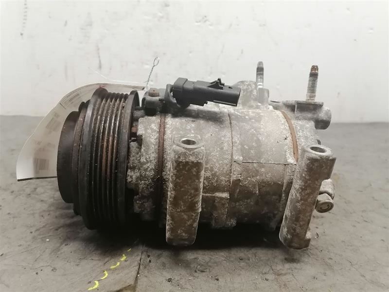 Air Conditioner AC Compressor With Rear AC Fits 11-19 CARAVAN 1357307