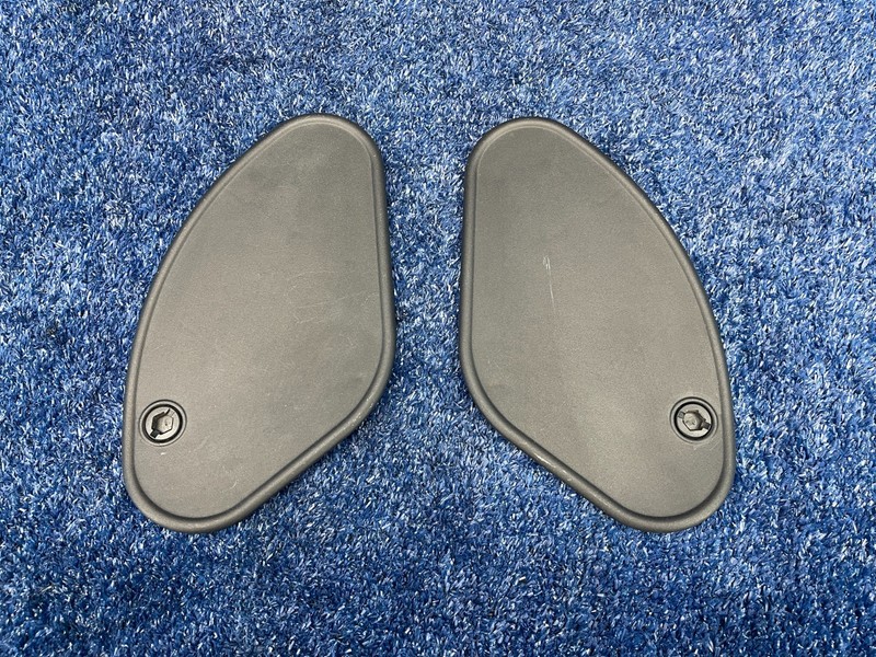 2016-2019 BUICK CASCADAREAR RIGHT LEFT SIDE TAIL LAMP COVER SET OEM