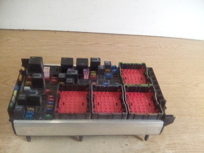 Kenworth T680 P27-1147-0200 PDC NGP Cab Fuse Assembly "READ DESCRIPTION"