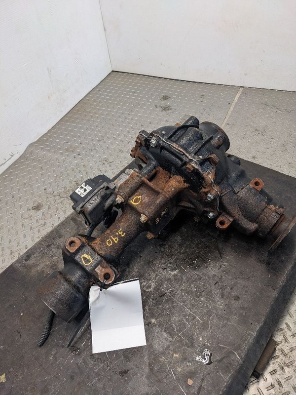 Carrier Front Axle 6 Cylinder With Differential Lock Fits 03-04 4 RUNNER 1180385