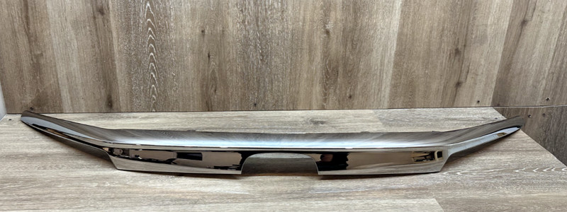2019-21 Honda Pilot Grille Trim Upper Chrome OEM # 71151-TG7X