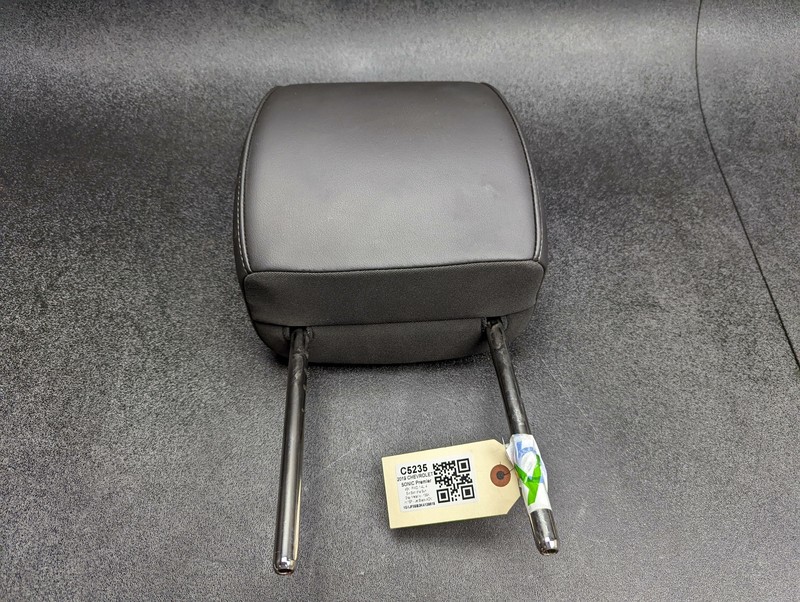 Front Left Right Seat Headrest Leatherette 2019 Chevrolet Sonic 95363604 12-2020