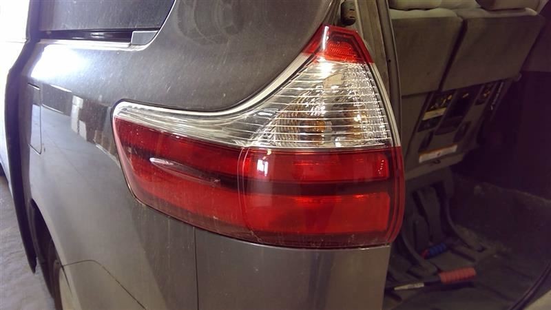 Driver Tail Light Quarter Panel Mounted Clear Lens SE Fits 11-19 SIENNA 3033702