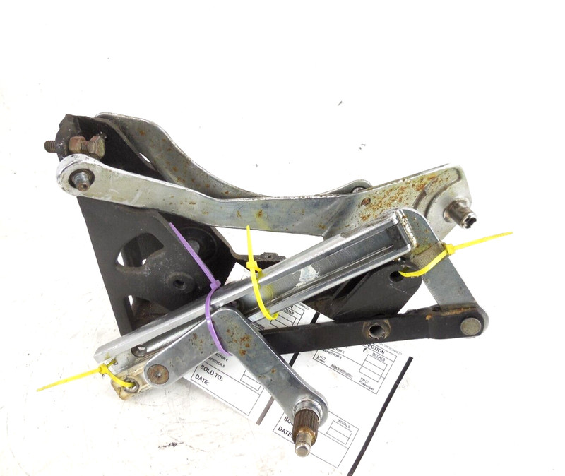 1990-1992 Mercedes-Benz 500SL Convertible Hard Roof Top Hinge Driver Left LH OEM
