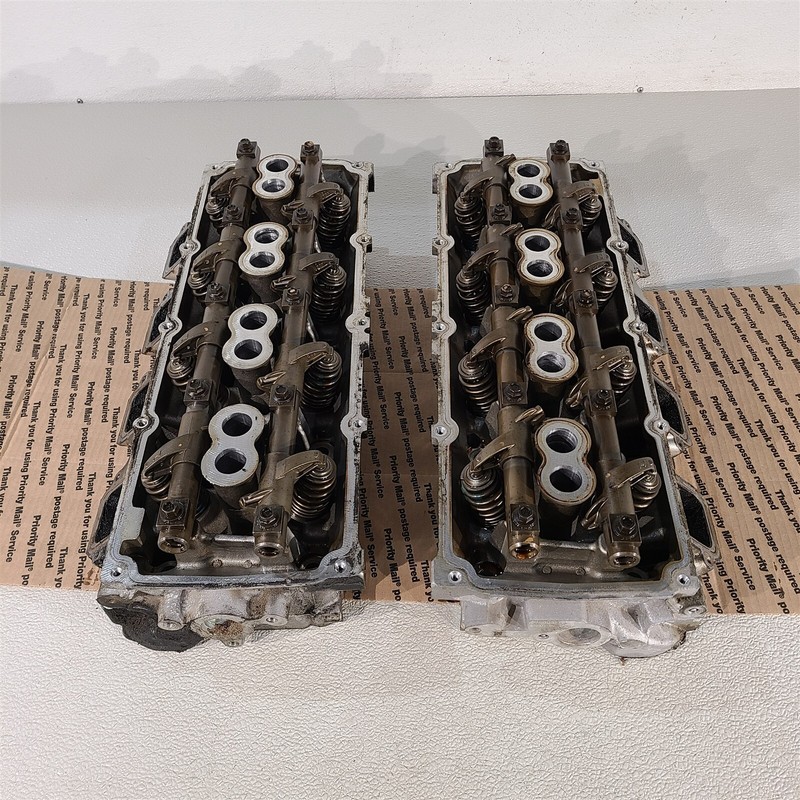 11-23 Challenger Charger SRT 392 6.4L Hemi Cylinder Heads Pair LH RH Aa7454