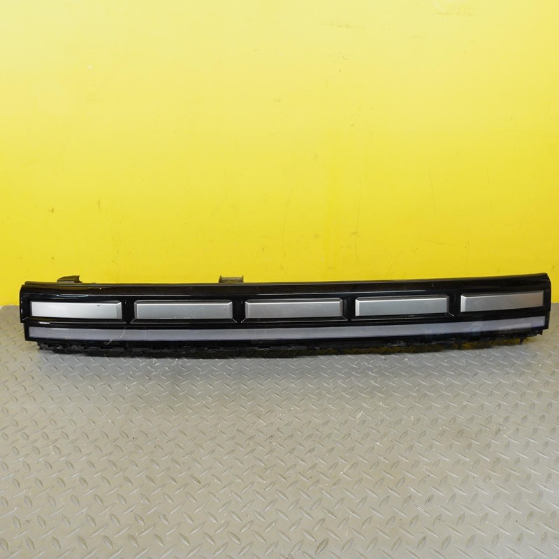 2024-2025 HYUNDAI SANTA FE Front Upper Grille With Light Bar OEM 92299r6000