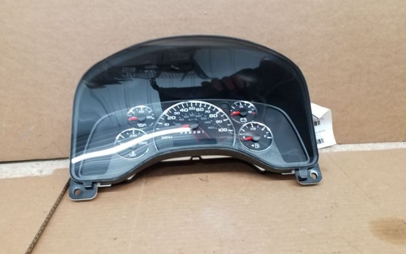 Speedometer Cluster MPH ID 84046008 Fits 13-17 EXPRESS 2500 VAN 223948