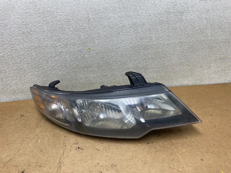 2010 to 2013 Kia Forte Koup Right Passenger RH Halogen Headlight OEM X6931 GD