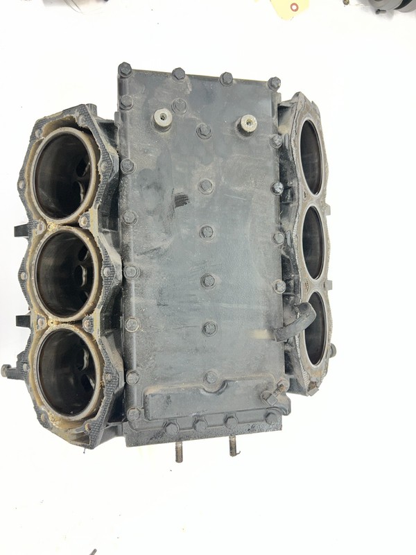 Evinrude Johnson 150HP 0432153 0397381 Block Engine Crankcase FRESHWATER 1985-91