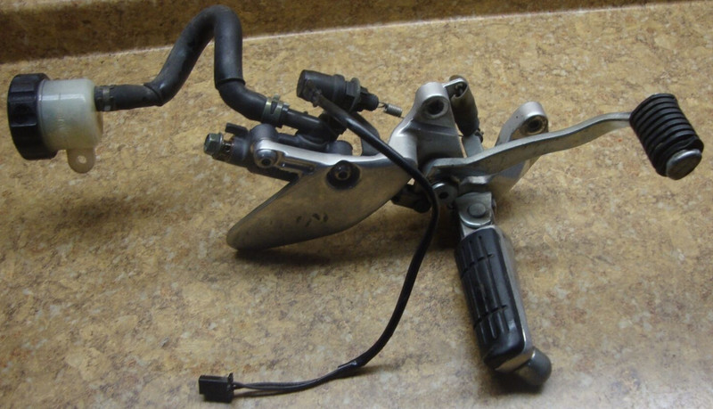 2000 Yamaha YZF600R YZF 600 YZF600 R 600R Brake Lever Master Cylinder Peg Pedal
