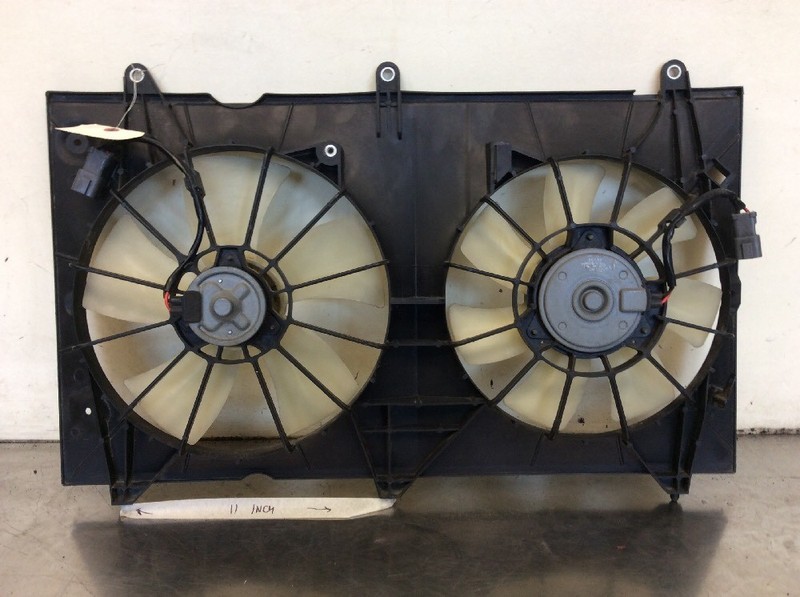 03 04 05 06 07 Accord 4CYL DENSO Radiator A/C Cooling Shroud Fan Motors Assy OEM