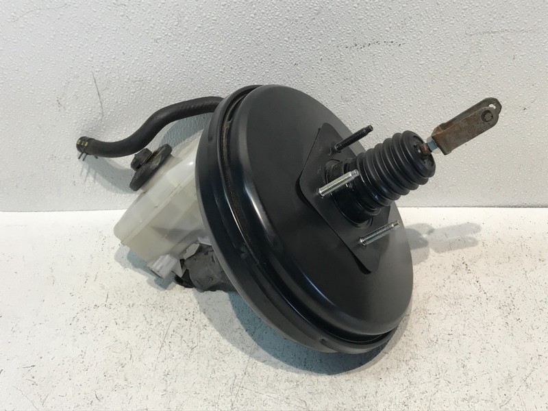 10-15 LEXUS IS250 CONVERTIBLE BRAKE MASTER CYLINDER BOOSTER FLUID RESERVOIR OEM
