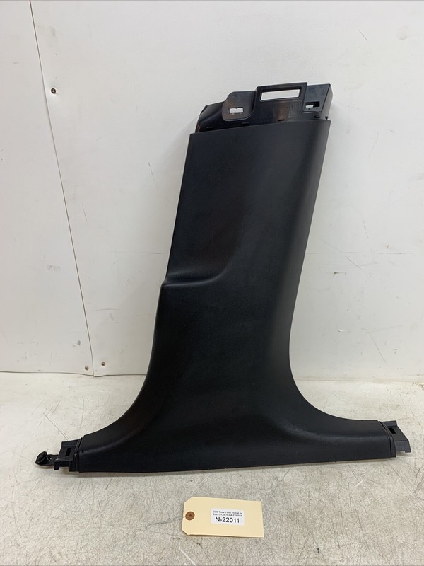 ⚡️2017-2022 TESLA MODEL 3 RH LOWER B PILLAR TRIM COVER 1086299-00-J 22011 M5