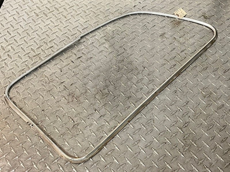 53 Mercedes Ponton W120 W121 180D Rear Left Glass Exterior Door Trim Molding