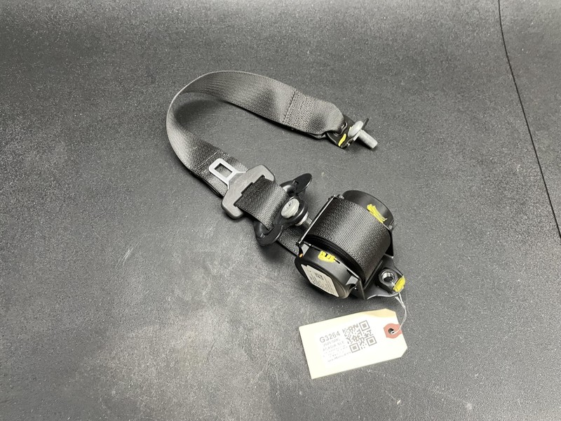 2nd Row Rear Left Seat Belt Retractor 2020 GMC Acadia 84481995 2017 2018 - 2023