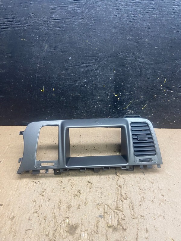 2009-2014 Nissan Murano Radio Center Console Display Bezel Air Vent OEM T8999 DG
