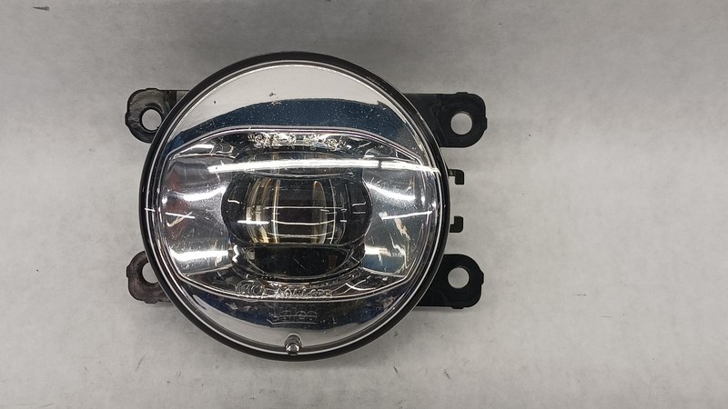 17-'19 NISSAN TITAN fog light LED OEM Grade A!