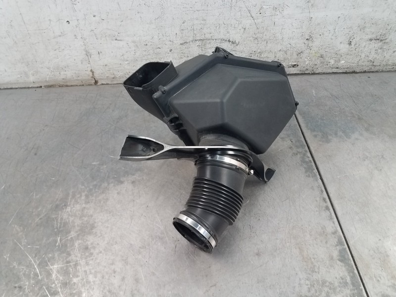 2022 BMW M5 F90 Right Air Filter Housing - * #7725 C4