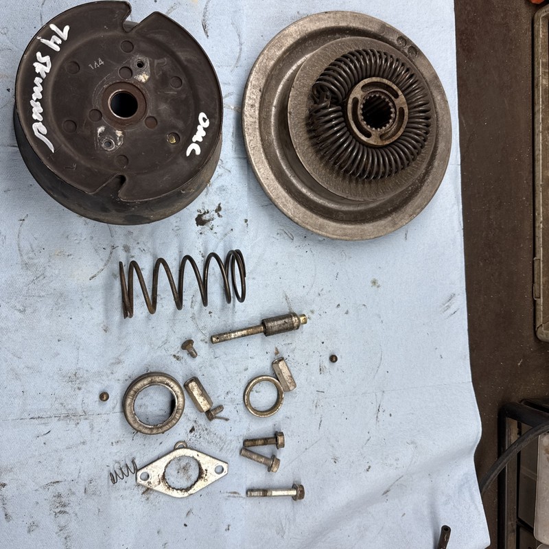 1974 Omc Evinrude Skimmer 440 Model 243 Vintage Snowmobile Clutch Parts