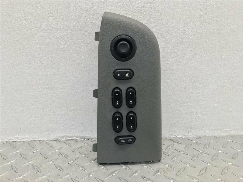 2004 - 2008 F150 CROWN VICTORIA DRIVER FRONT MASTER CONTROL OEM W/ BEZEL