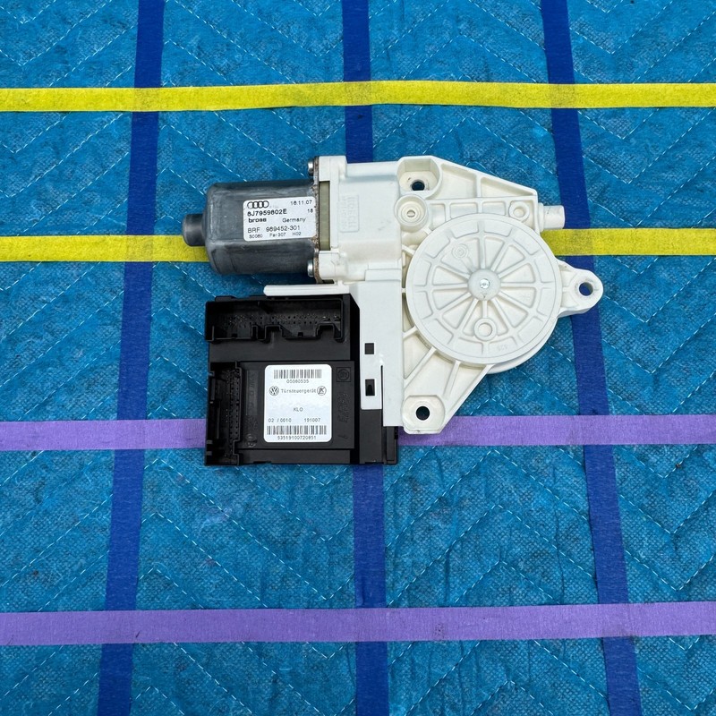 07–14 Audi TT Convertible Front Right Passenger Window Regulator Motor Modul OEM