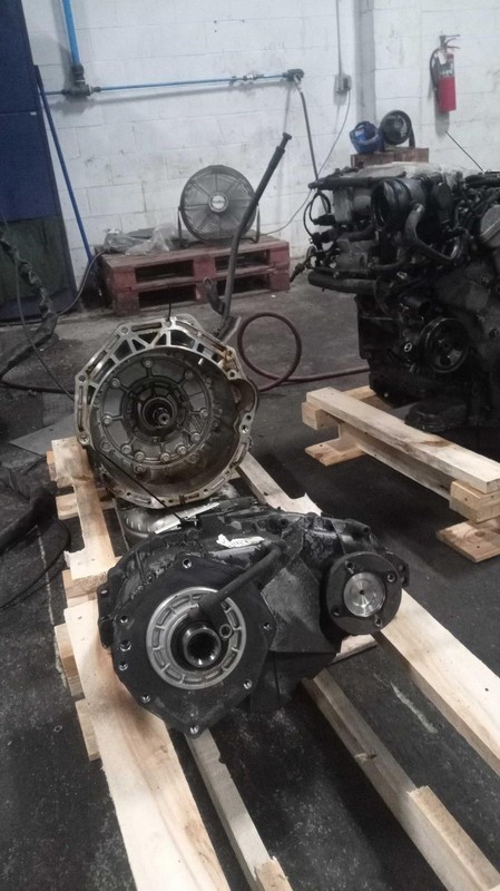 2007 KIA SORENTO Transfer Case Assembly OEM 3.8L 4WD 111k Miles Silver