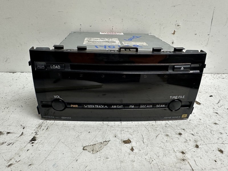 2006-2009 Toyota Prius Radio Stereo 2 DIN Disc CD Player ID 8612047210