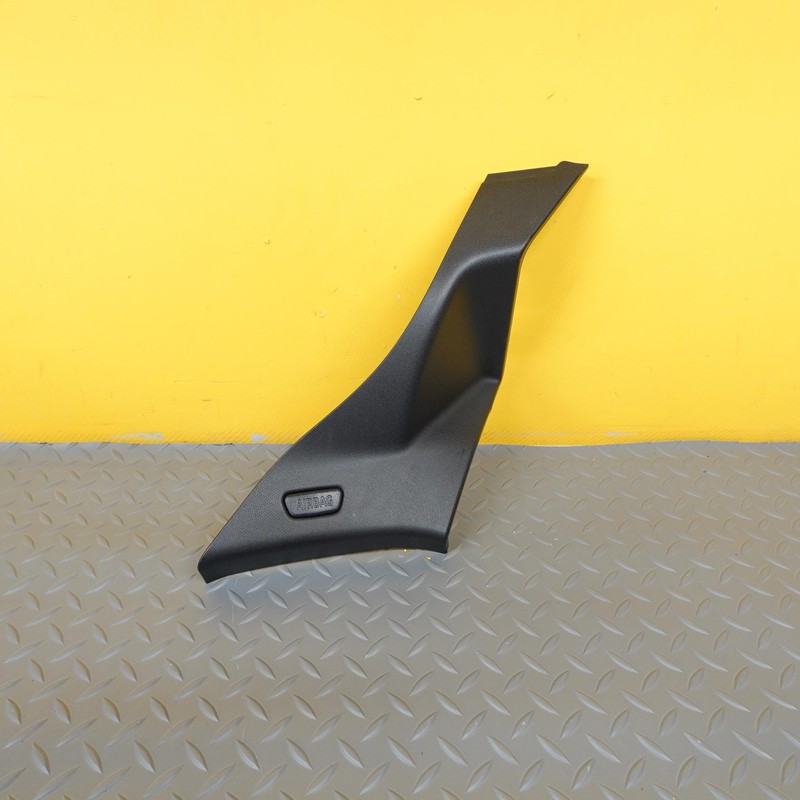 2024-2026 BMW X2 U10 RIGHT SIDE REAR C-PILLAR COVER TRIM OEM 5A1F976