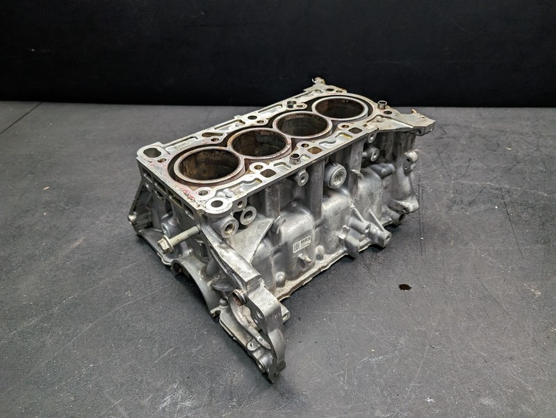 Engine Cylinder Block 1.5L 84K Miles 2019 Chevrolet Equinox 25203964 2018 - 2022