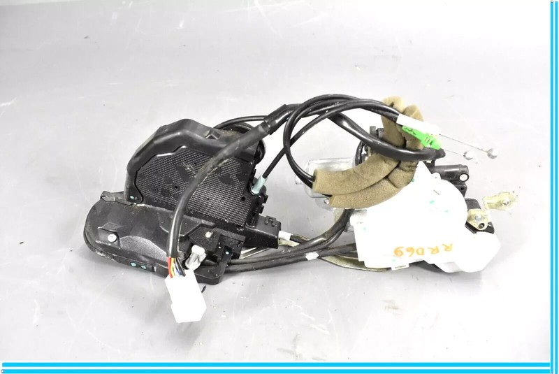 07-12 Lexus XF40 LS460 Rear Left Door Lock Latch Actuator 6903050270 OEM