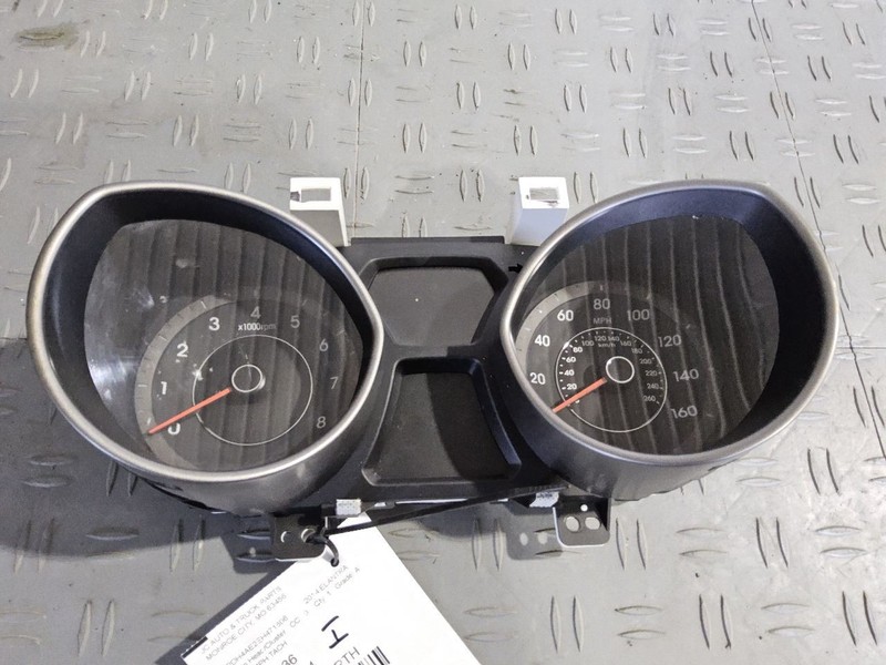 2014-2016 Hyundai Elantra Speedometer Instrument Cluster 1.8L MPH US Market