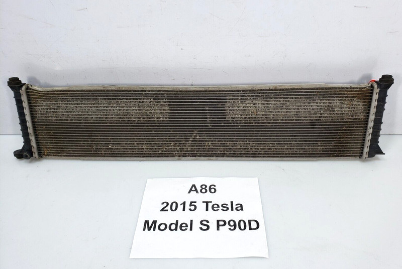 ✅ 2012-2016 OEM Tesla Model S Front Center Lower Main Coolant Radiator Assembly