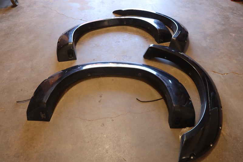 2011-2014 FORD F250 SD FRONT REAR LEFT & RIGHT FENDER FLARE MOLDING SET OF 4 OEM